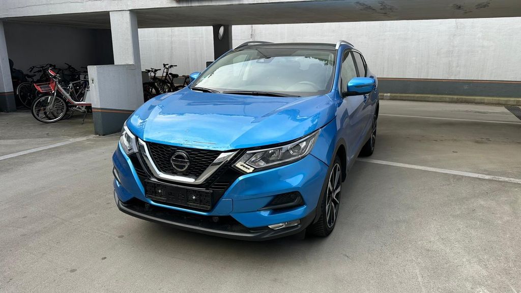 Nissan Qashqai 54.000 km 12.999 &euro; Wiesbaden 65203