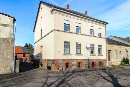 Haus zum Kaufen in Karstädt 170.000 € 218.06 m² 8 zimmer