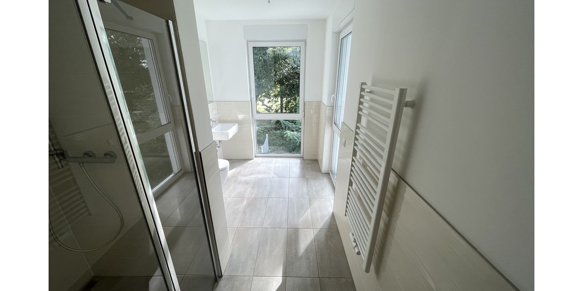 Moderne 2-Zimmer-Wohnung mit großzügiger Wohnküche, großem Balkon und TG-Stellplatz - 2- Bad Honnef | Angebot:27655489