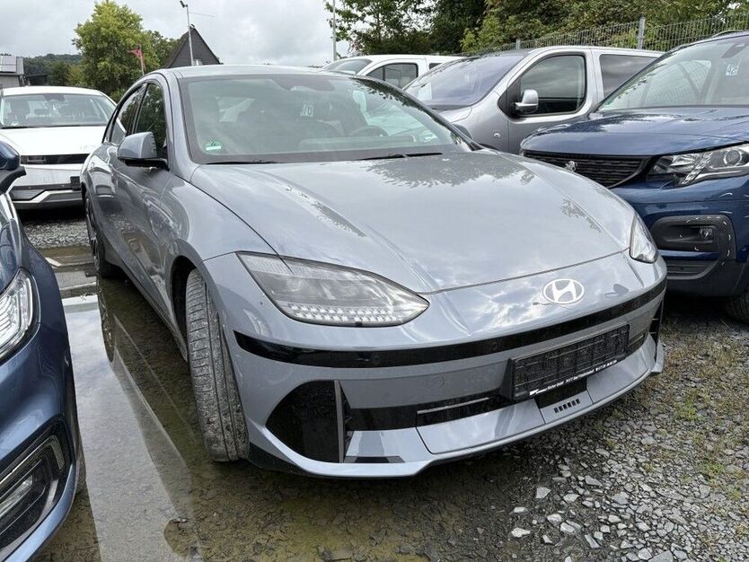 IONIQ 6