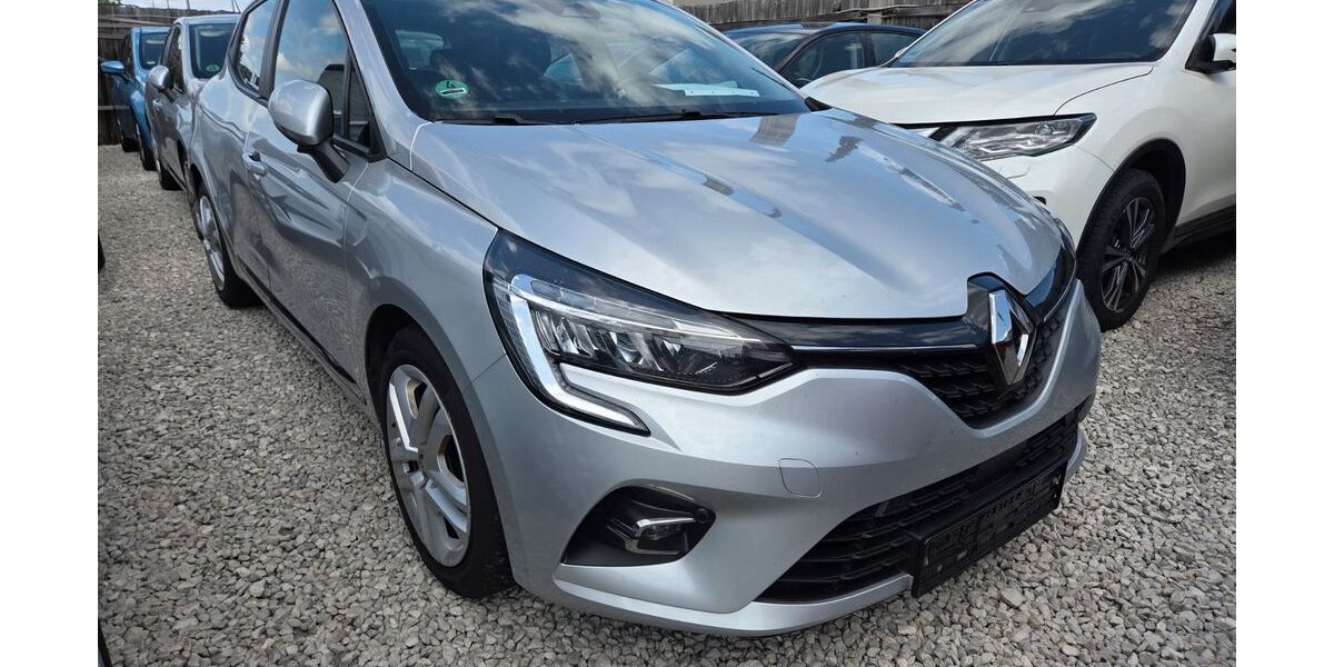 Renault Clio 197.300 km 5.900 &euro; Nürnberg 90439