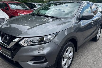 Nissan Qashqai 45.100 km 16.900 &euro; München 81243