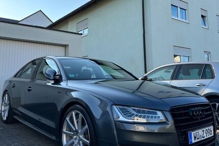 Audi S8