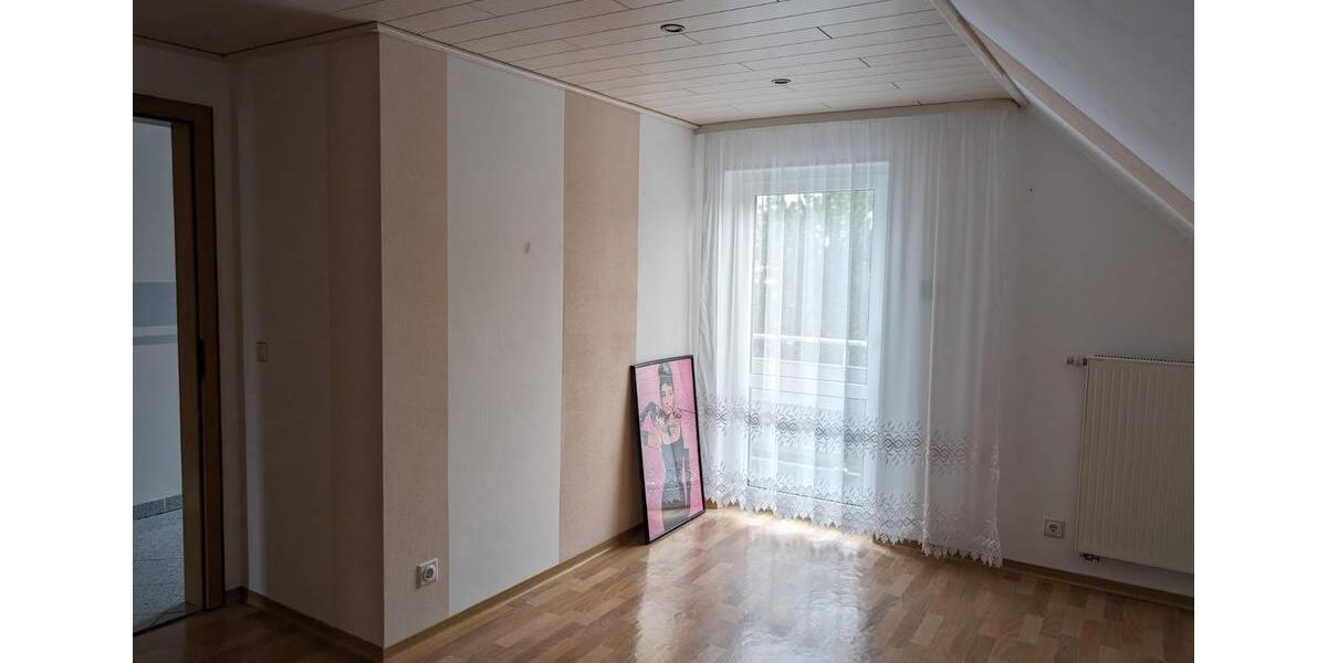 Einfamilienhaus Bad Berleburg - 9 Zimmer, 148 m&sup2;, 370.000&euro; | Angebot:26944773