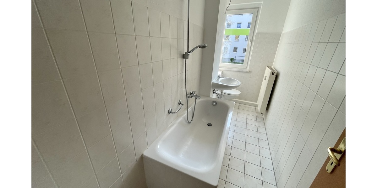 Gera-Langenberg! 4 Raum Whg. mit Balkon und Wanne! - Etagenwohnung Gera Langenberg | Angebot:27190932