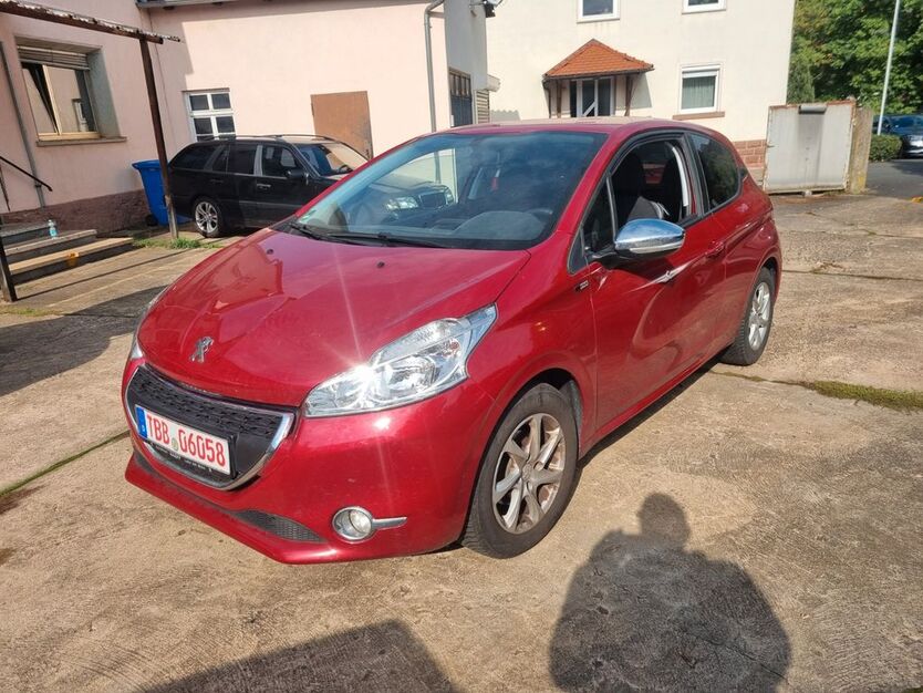 Peugeot 208 205.000 km 1.950 € Wertheim 97877