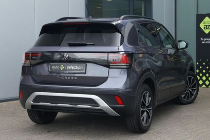 VW T-Cross 27.438 km 25.300 &euro; Aachen 52072