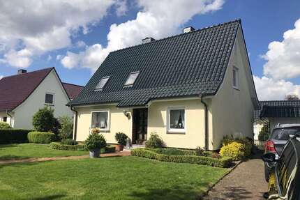 Haus zum Mieten in Neumünster 800 € 80 m²