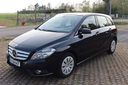 Mercedes B 200