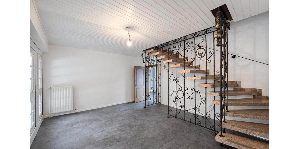 Einfamilienhaus Frammersbach - 4 Zimmer, 130 m&sup2;, 800&euro; | Angebot:26417750