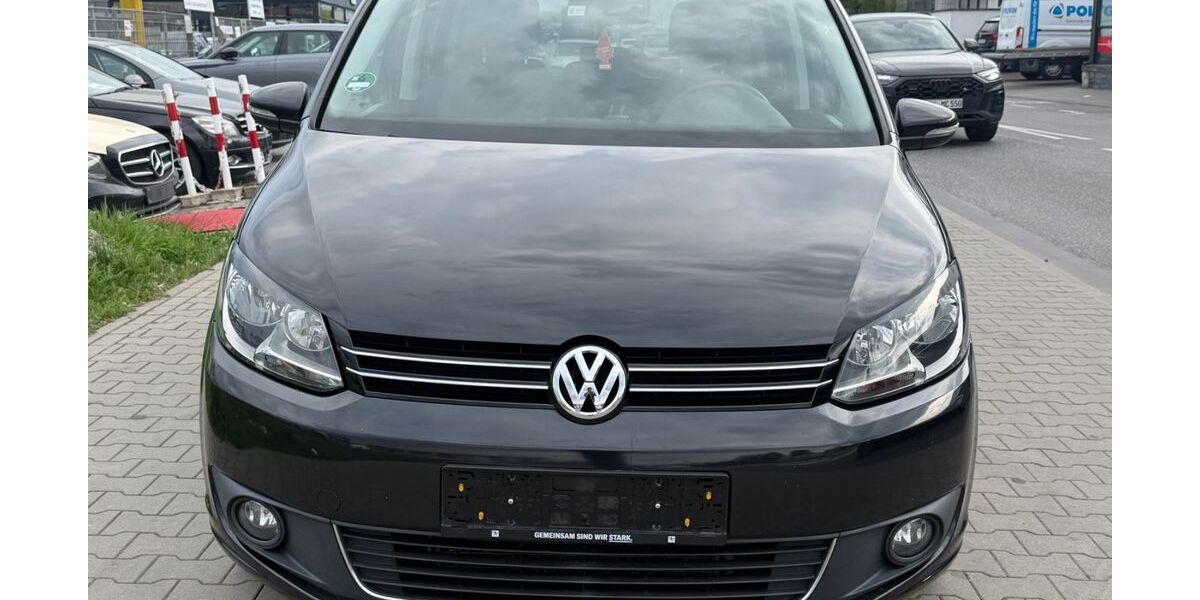 VW Touran 134.127 km 11.999 &euro; Dietzenbach 63128