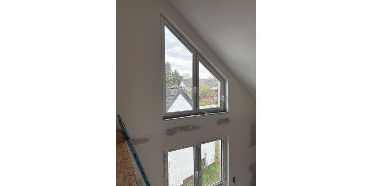 Dachgeschoßwohnung Hellenthal - 3 Zimmer, 104 m&sup2;, 1.248&euro; | Angebot:25959236