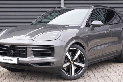 Porsche Cayenne 9.000 km 135.880 € Friedrichshafen 88045