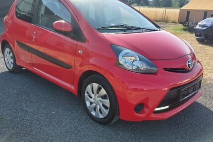 Toyota Aygo (X) 49.800 km 8.750 &euro; Grosswallstadt 63868