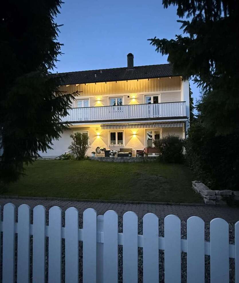 Haus zum Kaufen in Aindling 949.000 € 251.44 m²