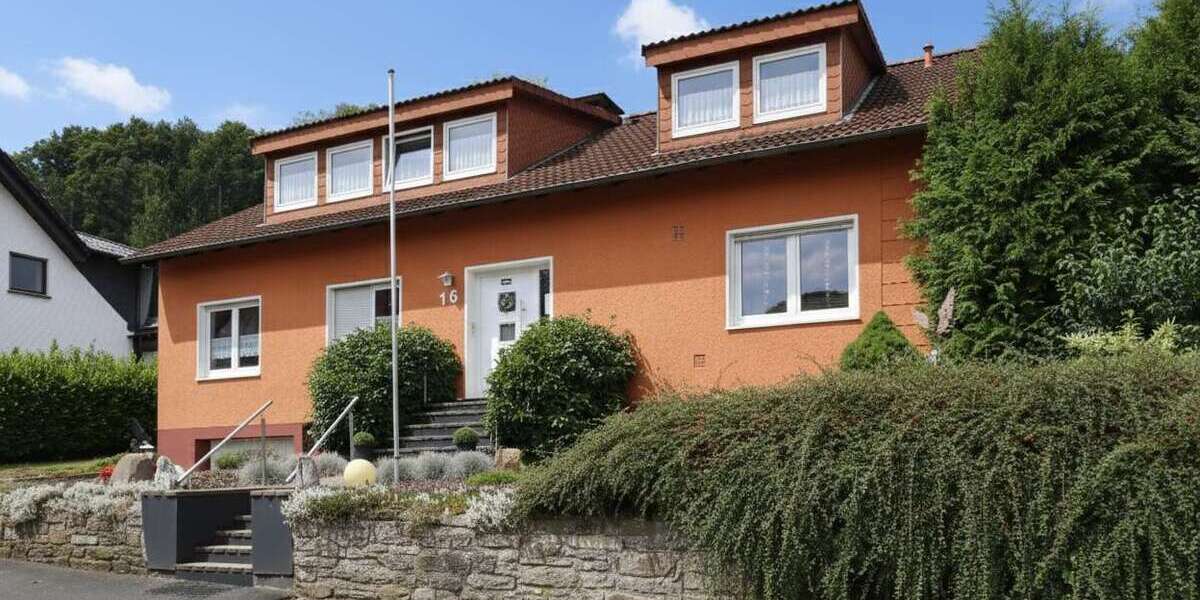 Einfamilienhaus Nieheim - 6 Zimmer, 190 m&sup2;, 250.000&euro; | Angebot:27349528