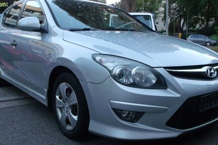 Hyundai i30 150.600 km 3.200 &euro; Essen 45276