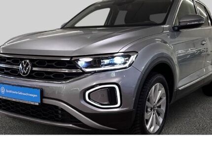 VW T-Roc 6.174 km 28.900 &euro; Freiburg 79108