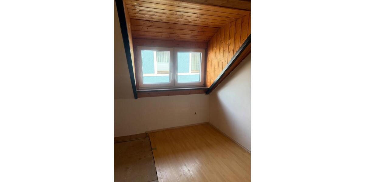 Einfamilienhaus Roding - 5 Zimmer, 120 m&sup2;, 139.000&euro; | Angebot:26545627