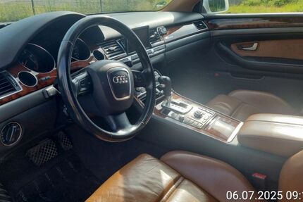 Audi A8 170.000 km 12.500 € Cloppenburg 49661