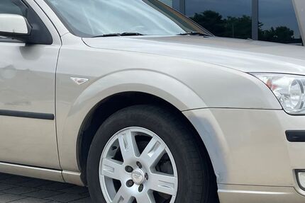 Ford Mondeo 225.000 km 1.400 &euro; Dessau-Roßlau 06847