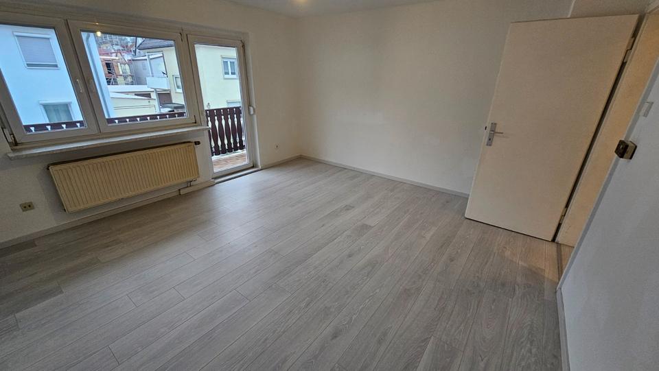 Etagenwohnung Heubach - 3 Zimmer, 76 m&sup2;, 800&euro; | Angebot:24600167