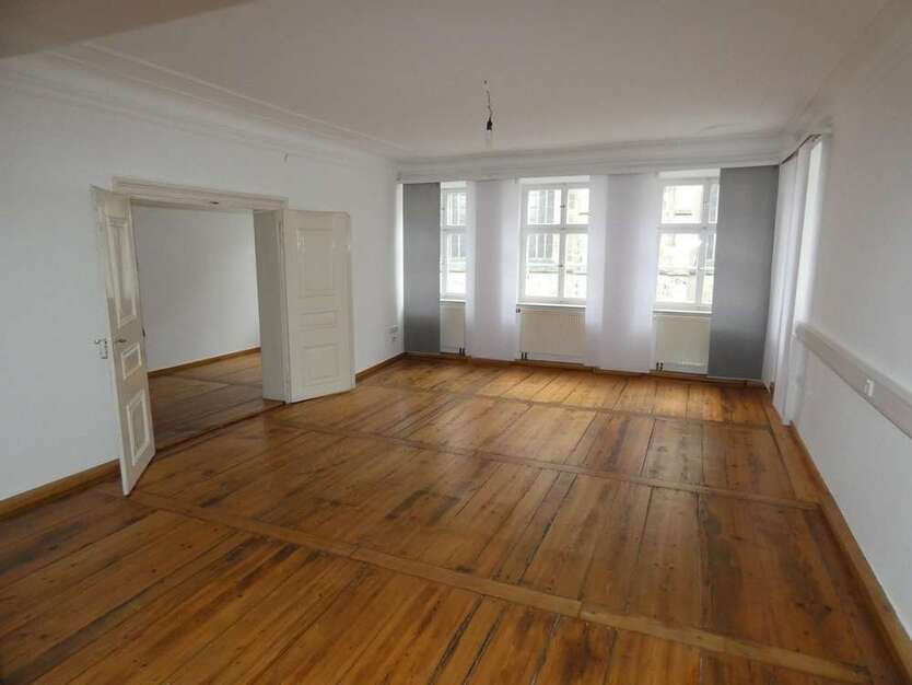 Wohnung zum Mieten in Dinkelsbühl 980 € 140 m²