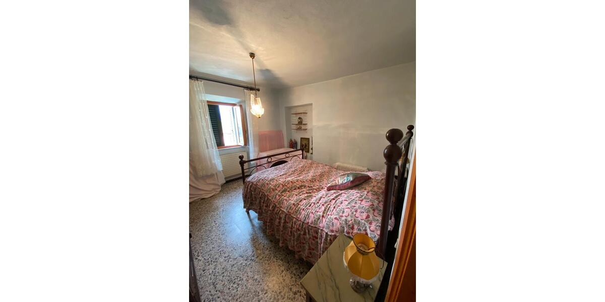 Reihenhaus Stuttgart Stuttgart-Nord - 6 Zimmer, 300 m&sup2;, 120.000&euro; | Angebot:25980863