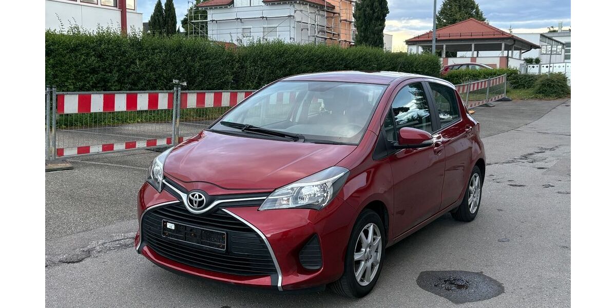 Toyota Yaris 80.000 km 7.500 &euro; Gärtringen 71116
