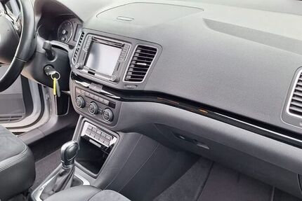 VW Sharan