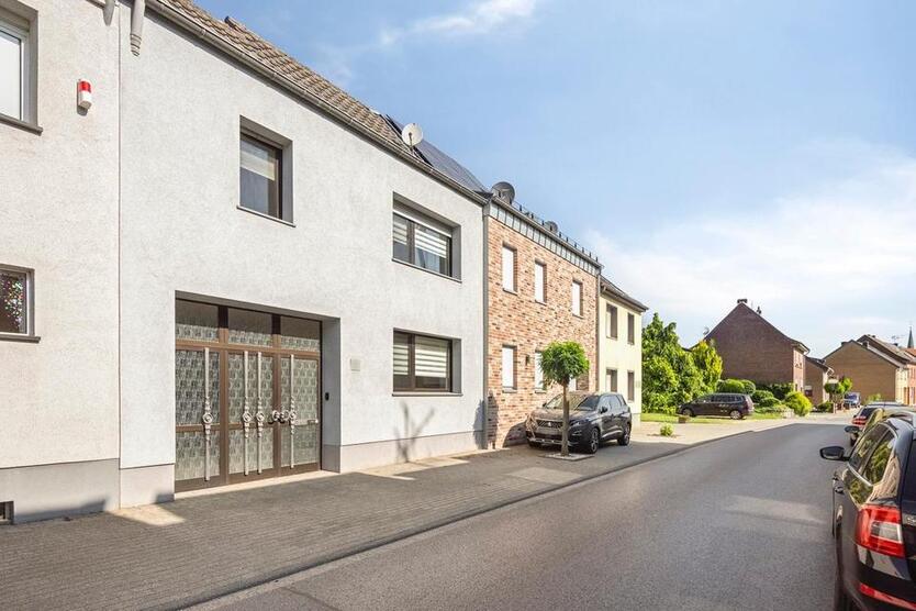 Mieten oder Mietkauf. Geräumiges Wohnhaus