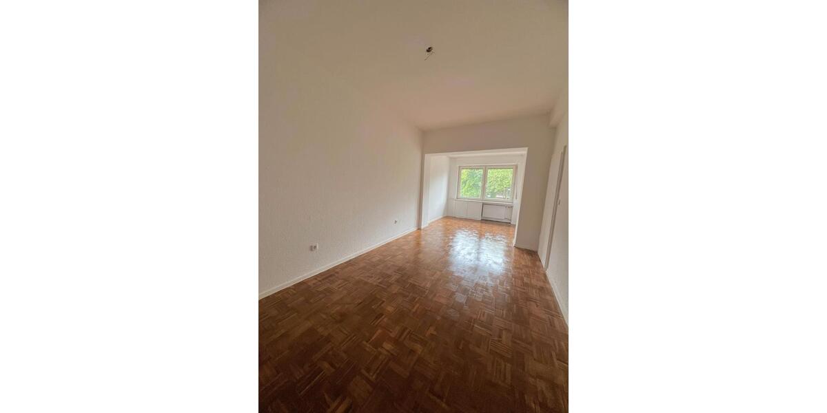 Etagenwohnung Gelsenkirchen - 5 Zimmer, 144 m&sup2;, 1.090&euro; | Angebot:26652165