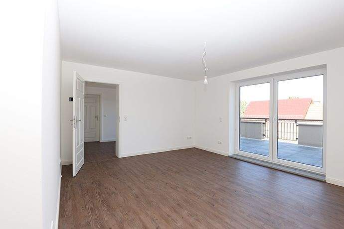 Einfamilienhaus Erfurt Wallichen - 7 Zimmer, 300 m&sup2;, 2.900&euro; | Angebot:26243600