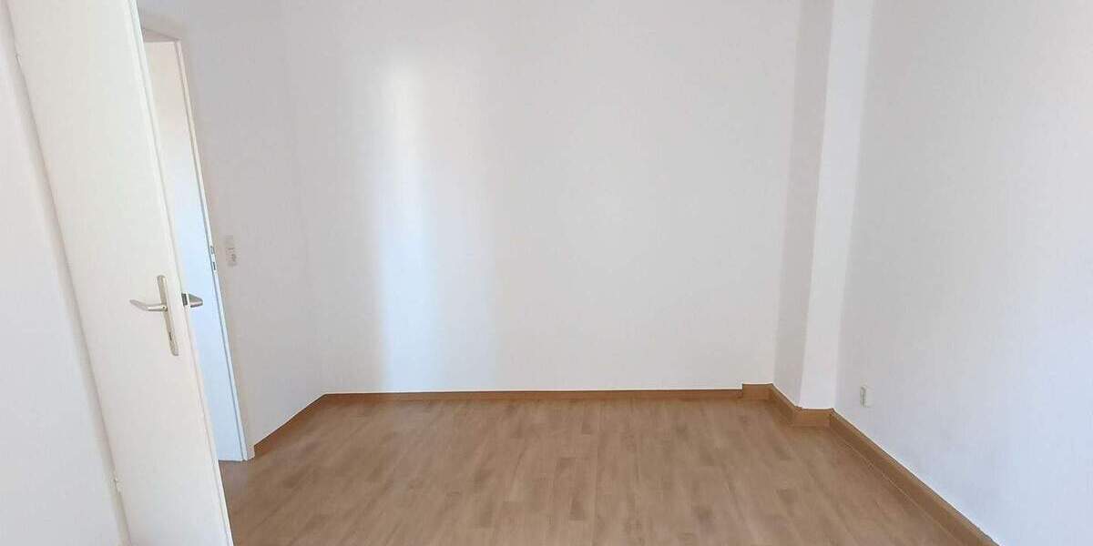 Etagenwohnung Kahla - 3 Zimmer, 54 m&sup2;, 445&euro; | Angebot:24794608