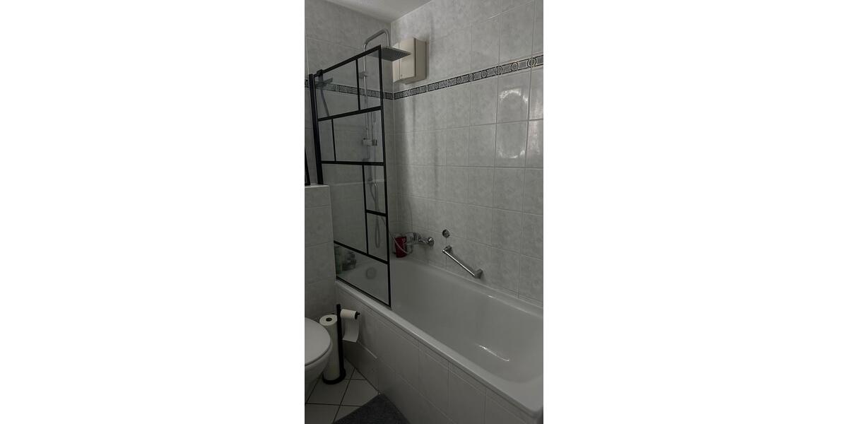 Moderne möblierte 1-Zimmer-Wohnung mit Aufzug & TG-Stellplatz 1 zimmer