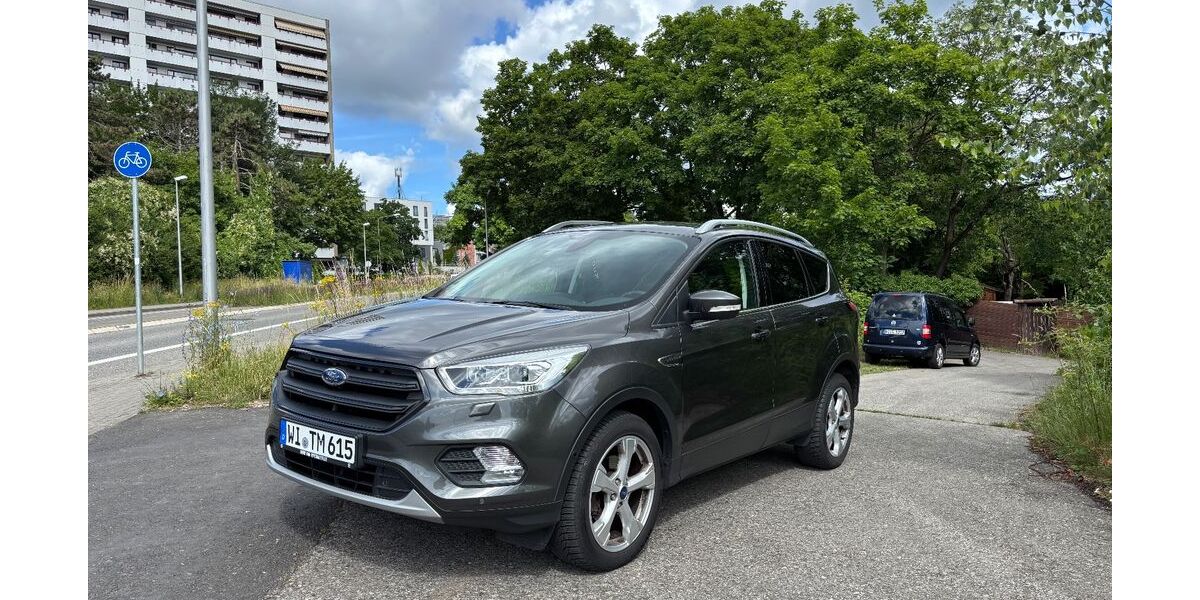Ford Kuga 81.126 km 16.500 &euro; Wiesbaden 65199
