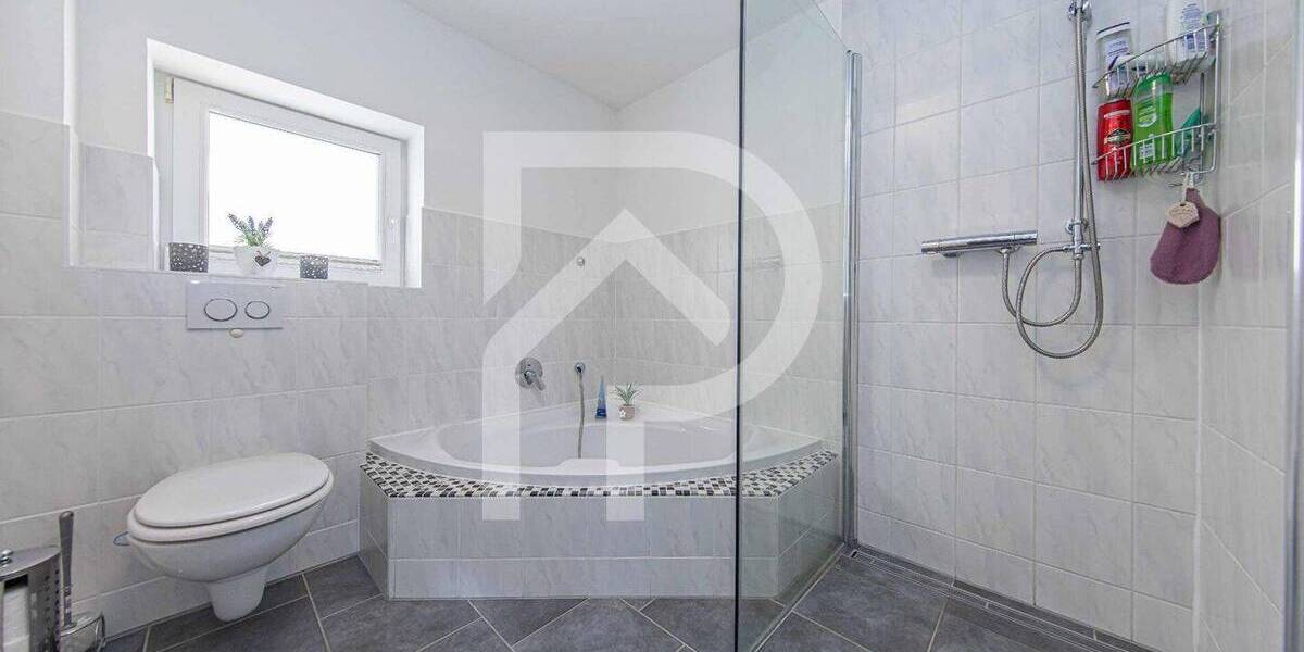 Doppelhaushälfte Harrislee - 3 Zimmer, 99 m&sup2;, 230.000&euro; | Angebot:26128539