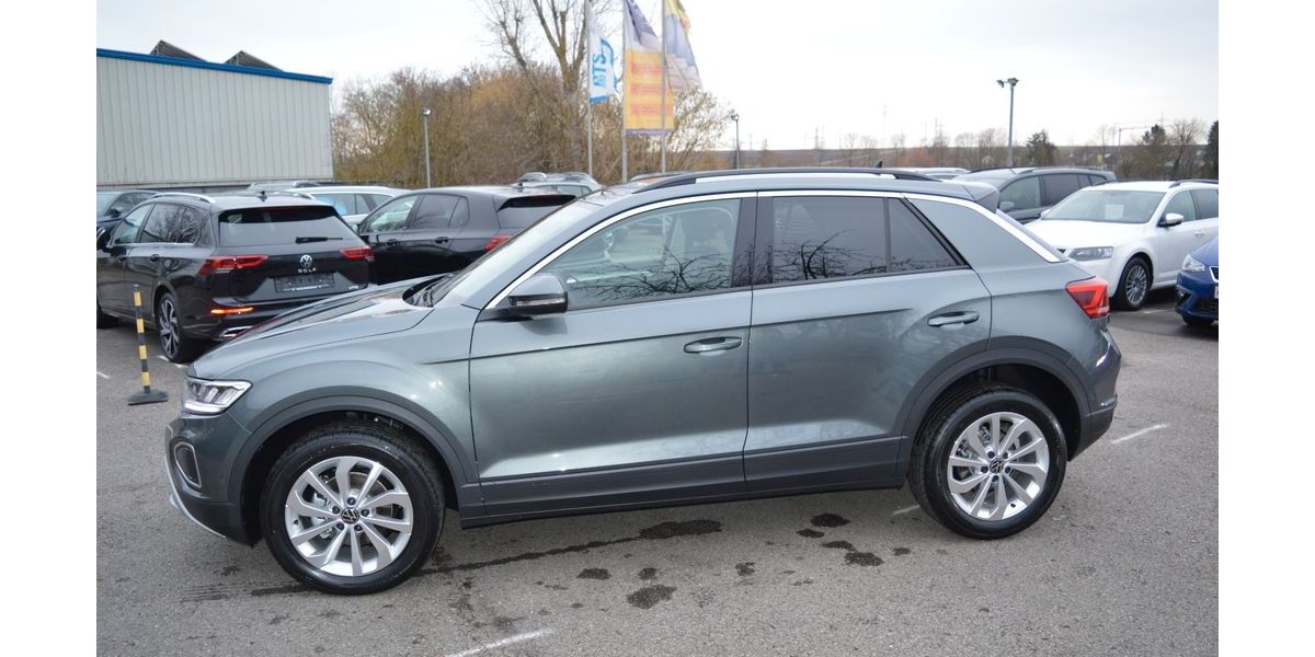 VW T-Roc 1.500 km 29.990 &euro; Leingarten 74211