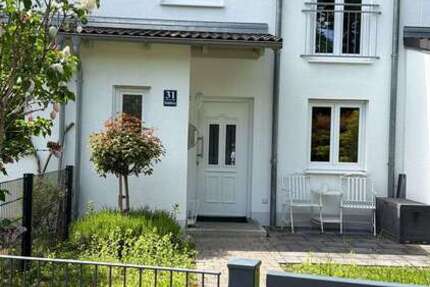 Haus München Trudering-Riem - 4 Zimmer, 170 m&sup2;, 4.500&euro; | Angebot:26689676