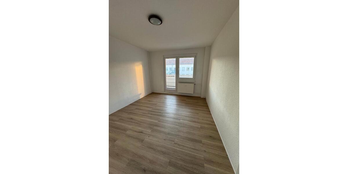 Erdgeschoßwohnung Pasewalk - 3 Zimmer, 62 m&sup2;, 558&euro; | Angebot:26121672