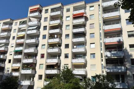 Helle, 2,5-Zimmer Dachgeschosswohnung in München Fürstenried 2.5 zimmer