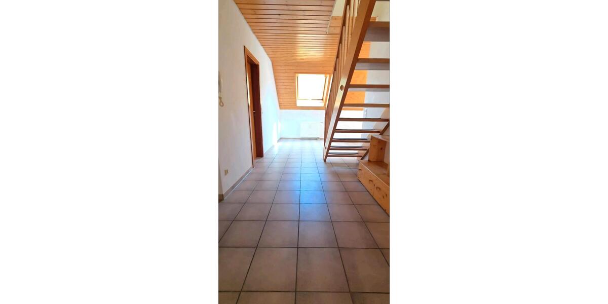 Maisonettenwohnung Lichtenstein - 5 Zimmer, 100 m&sup2;, 1.150&euro; | Angebot:26414184