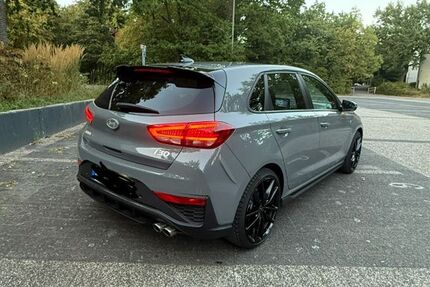 Hyundai i30 16.500 km 20.490 &euro; Duisburg 47179