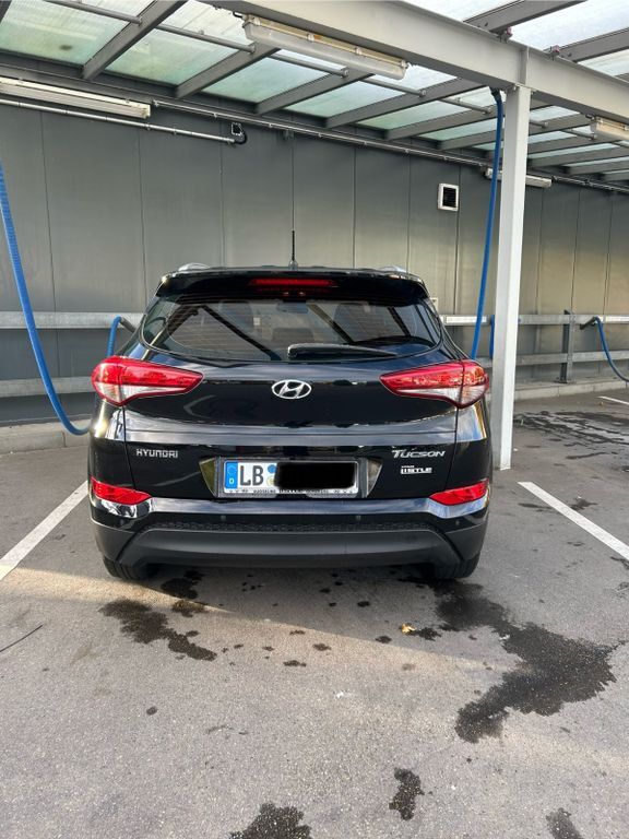 Hyundai TUCSON 270.000 km 9.200 € Marbach 71672