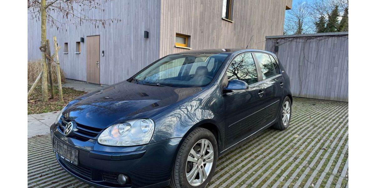 VW Golf 218.950 km 3.600 &euro; München 80997