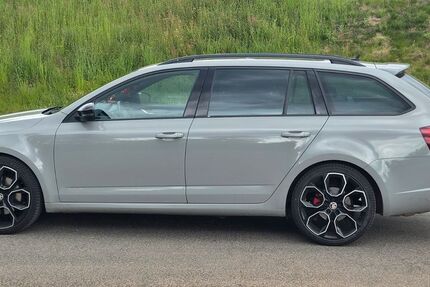 Skoda Octavia 141.586 km 18.500 &euro; Zerf 54314