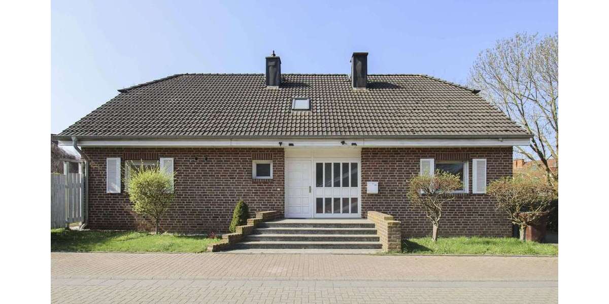 Haus zum Kaufen in Nettetal 495.000 € 299.08 m² 9 zimmer