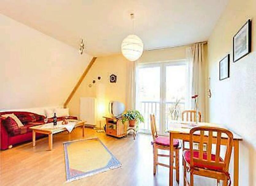 Möblierte Zwei Raum Wohnung ab 1.11. zimmer