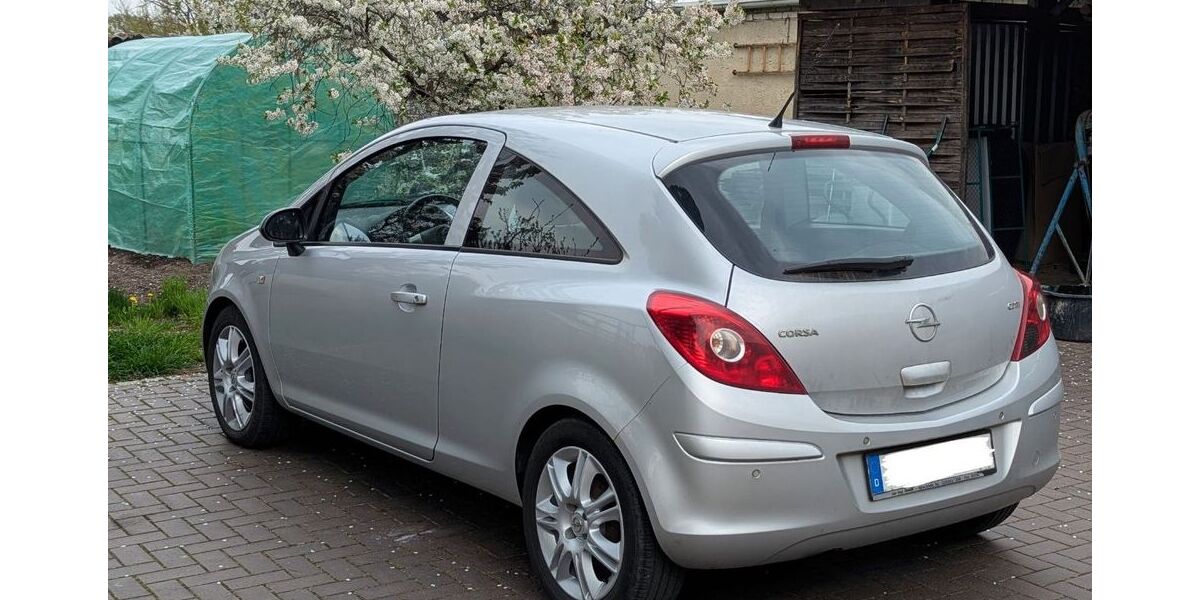 Opel Corsa 220.000 km 1.000 &euro; Gröden 04932