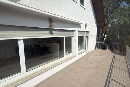Wohnung Bad Vilbel - 6 Zimmer, 210 m&sup2;, 1.850&euro; | Angebot:26327630